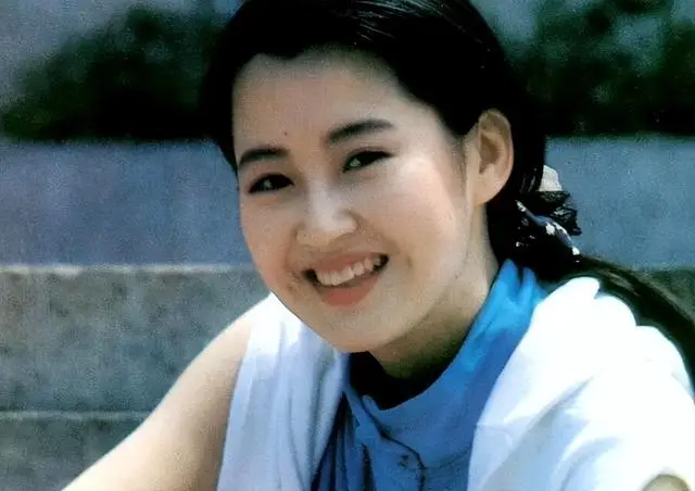 许晴 家世背景 感情传闻_刘二飞 许晴_许晴 56岁 单身 生涯