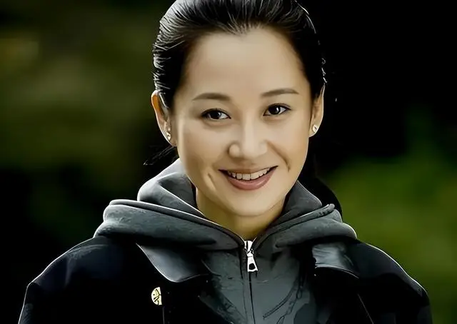 许晴 家世背景 感情传闻_许晴 56岁 单身 生涯_刘二飞 许晴