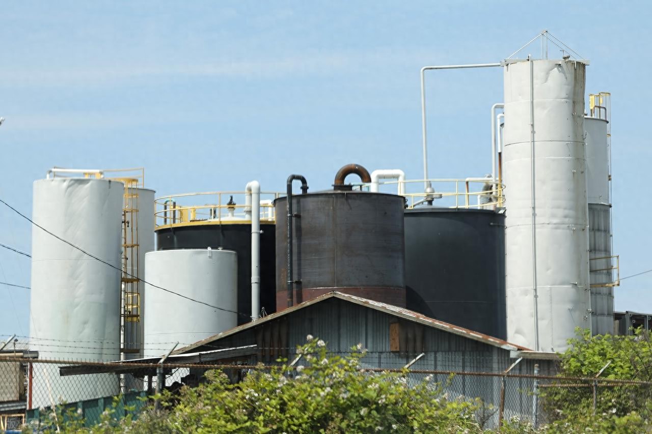 20252015国际原油价格走势图_国际能源信息署IEA石油供应量预测_2025年全球石油需求预测