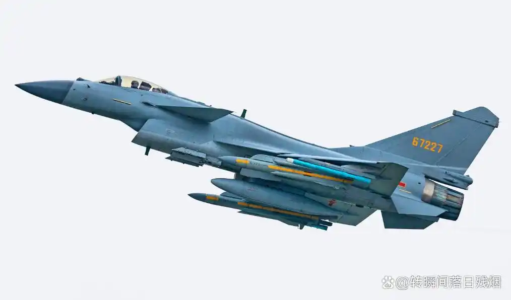 歼10歼15战斗机股票是那支_歼10C与歼10D对比_歼10系列战机发展史