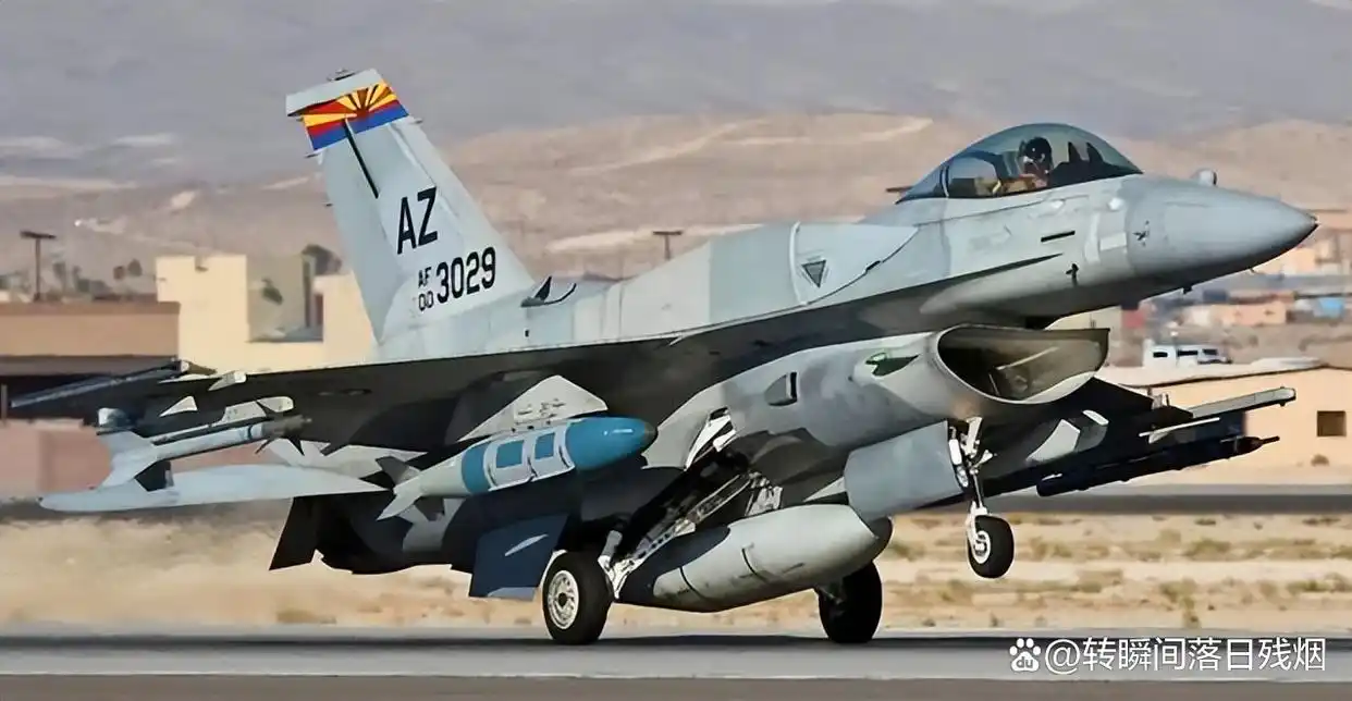 歼10歼15战斗机股票是那支_歼10系列战机发展史_歼10C与歼10D对比