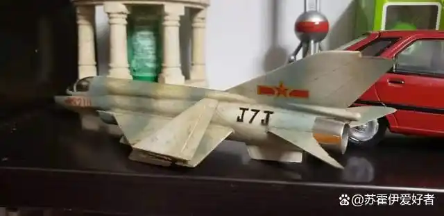 歼10歼15战斗机股票是那支_歼15家族发展历程_中国舰载战斗机发展史