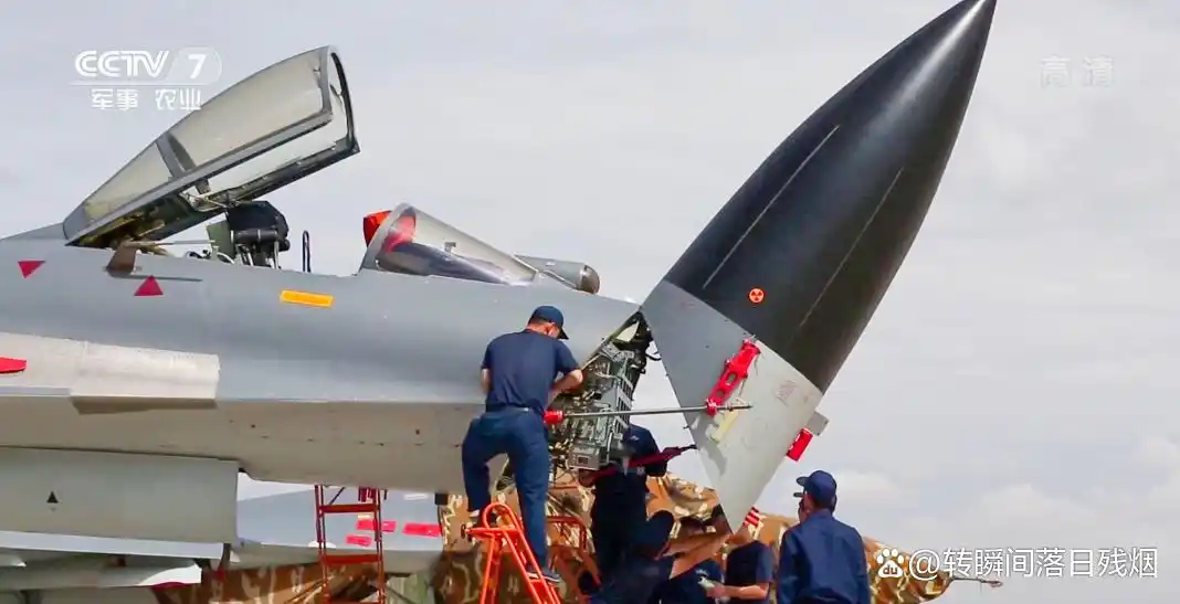 歼10歼15战斗机股票是那支_ 歼15战机中期升级 _