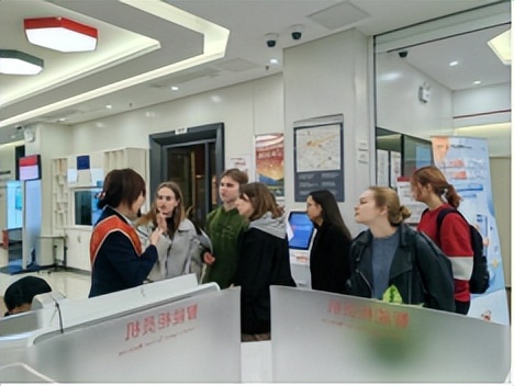 工行贵阳南明支行多语言金融服务_中国银行贵阳南明支行外籍客户服务_工行贵阳南明支行客服电话