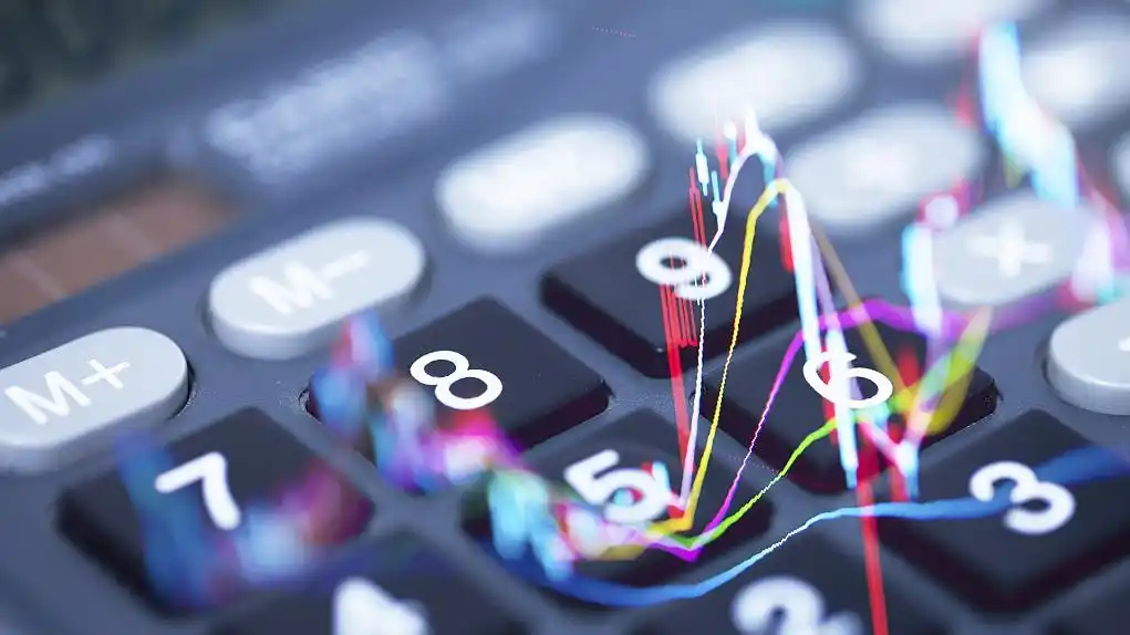 股票无量下跌_AI概念股退潮_两市成交破万亿