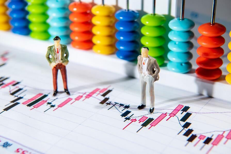 A股冲高回落_今日股票大盘走势_宽基ETF资金流出